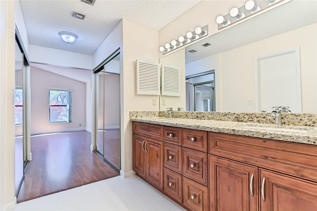 23350 Water Circle, Unit 23350 Boca Raton, FL 33486 - Photo 12 of 31 Master Bathroom