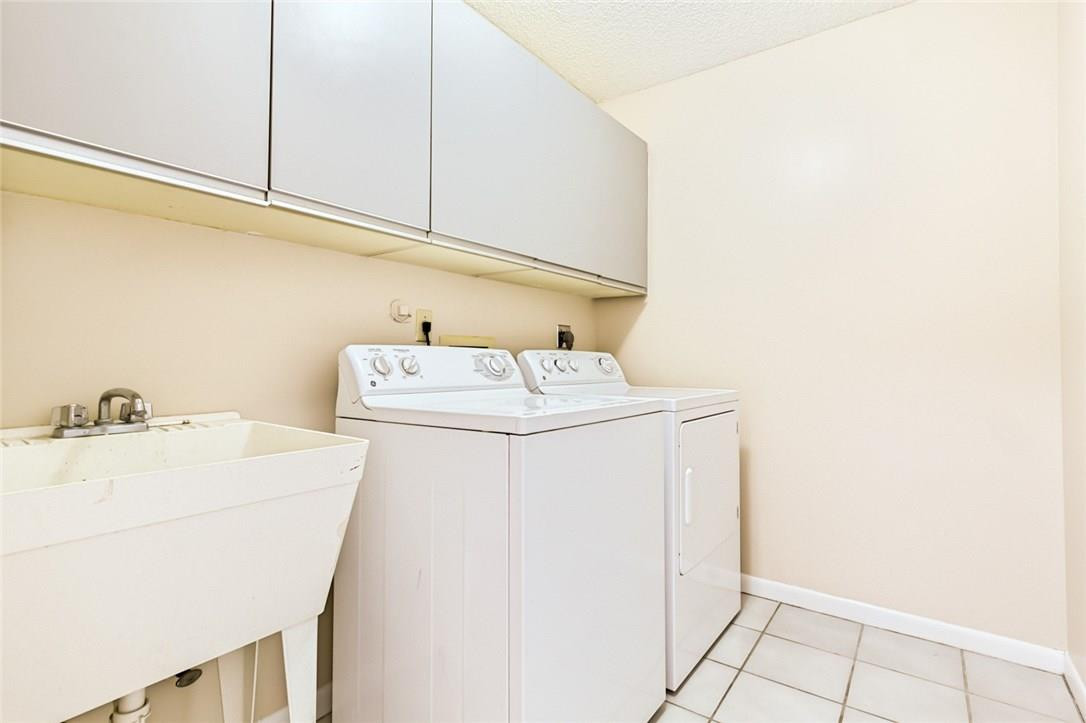 23350 Water Circle, Unit 23350 Boca Raton, FL 33486 - Photo 18 of 31 Laundry Room
