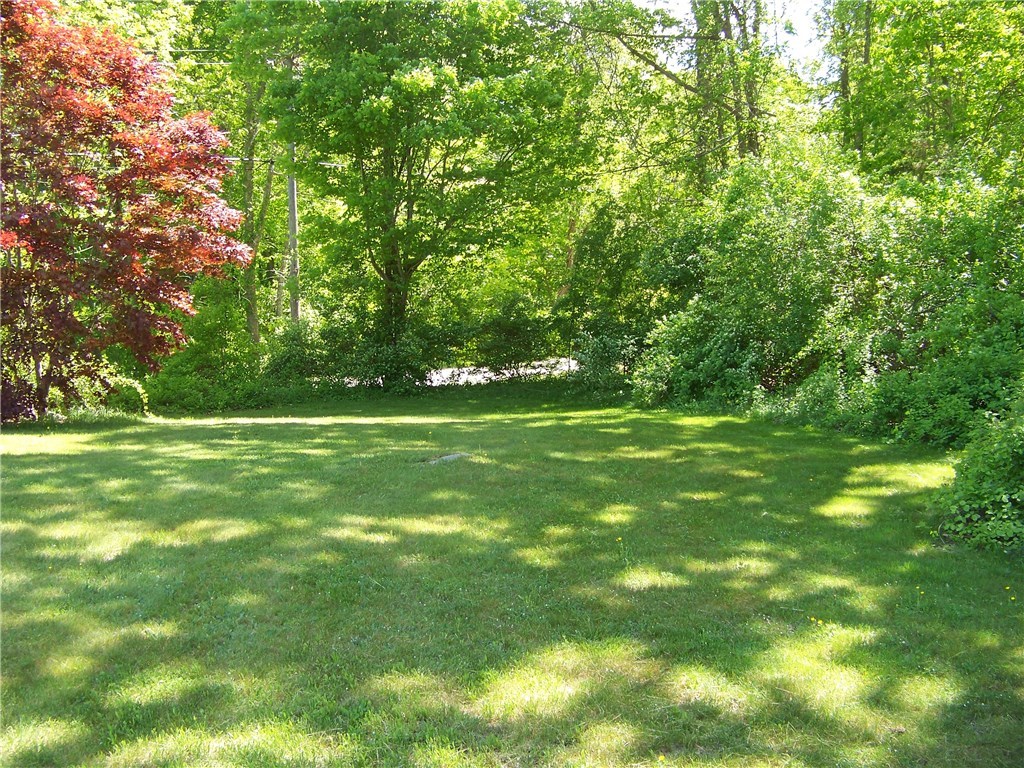 61 Balcom Road Foster, RI 02825 - Photo 9 of 37