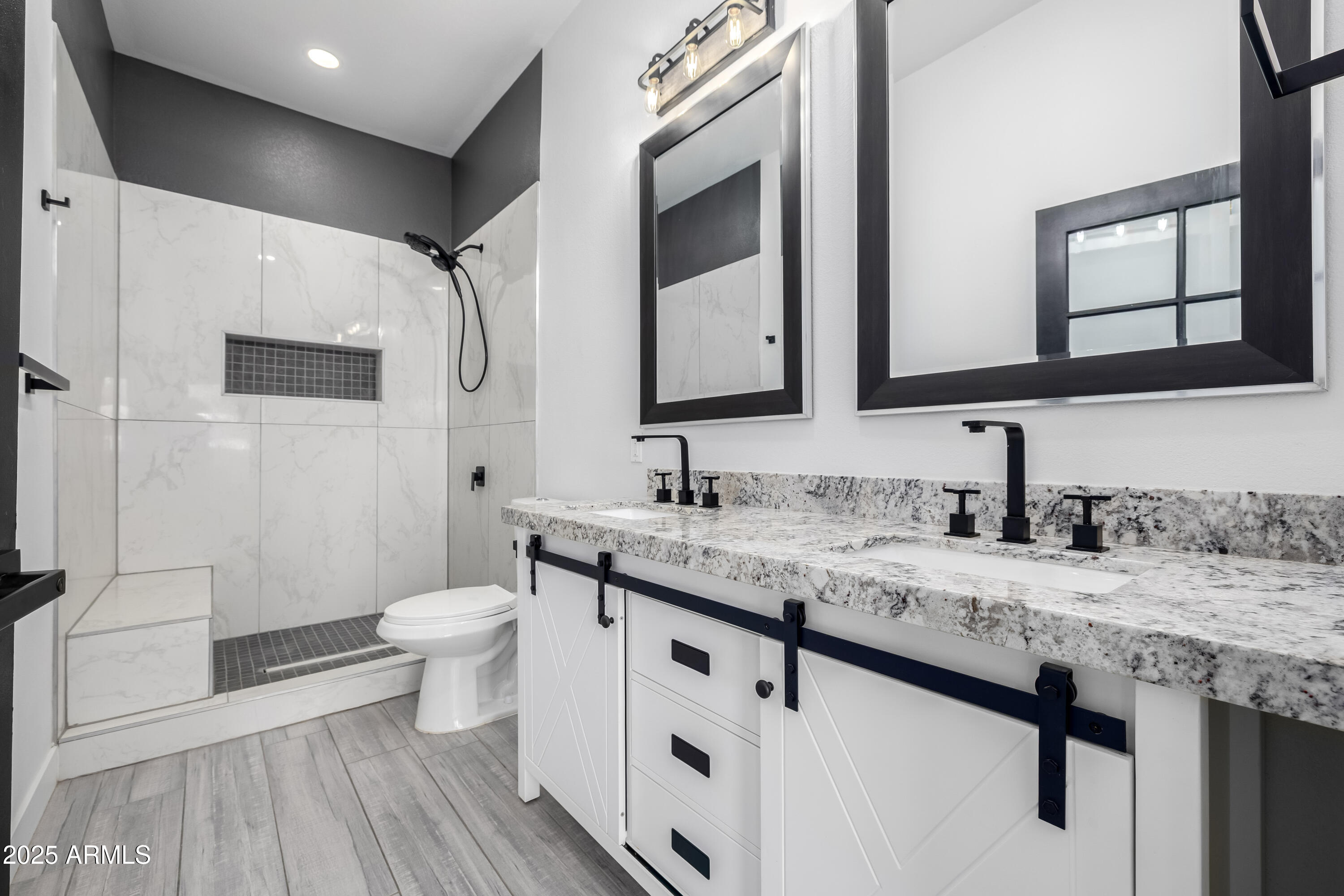 1807 West Joy Ranch Road Phoenix, AZ 85086 - Photo 34 of 49 Master Bath