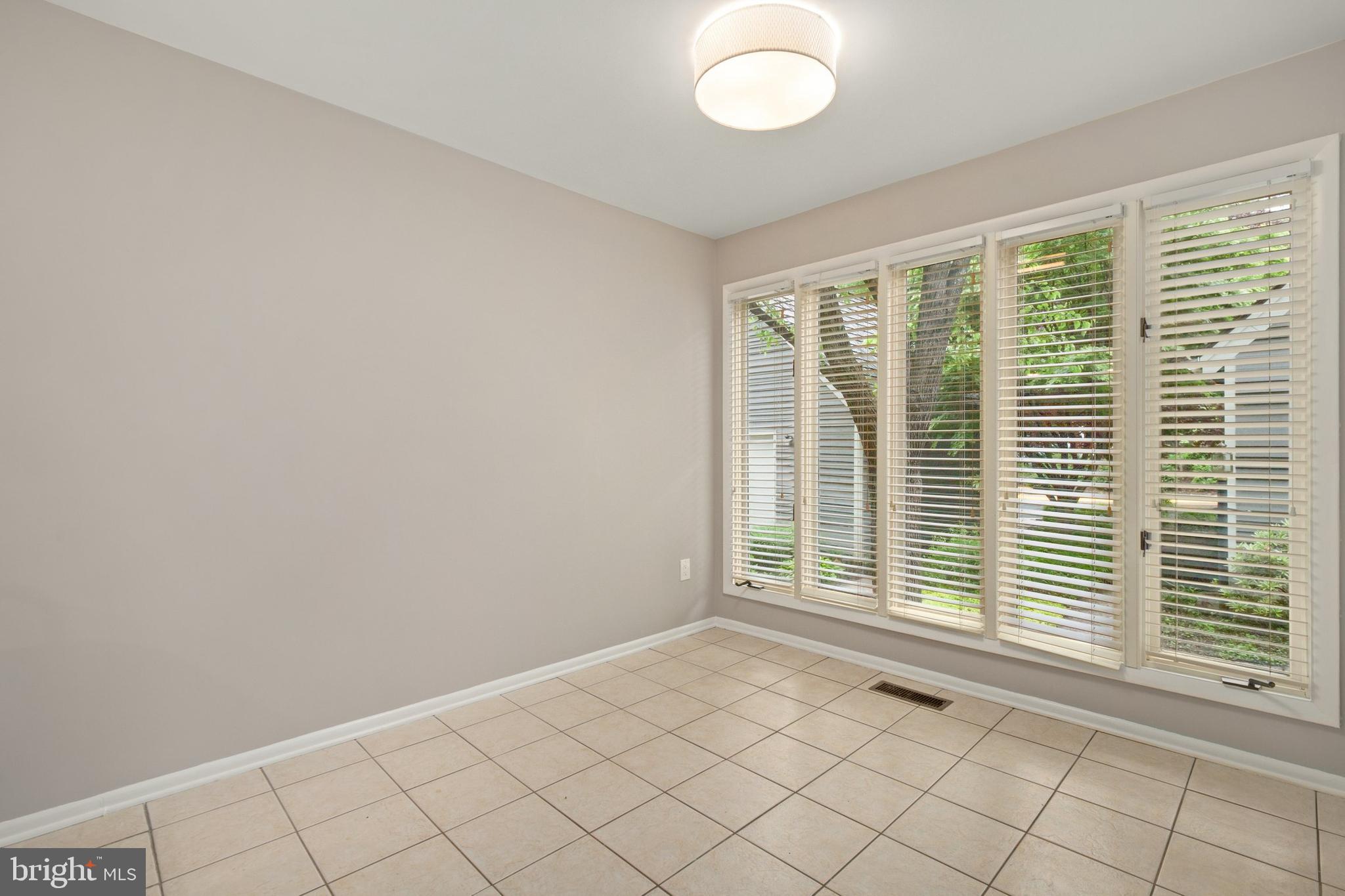 11604 Chapel Cross Way Reston, VA 20194 - Photo 15 of 45 Gallery Image 15