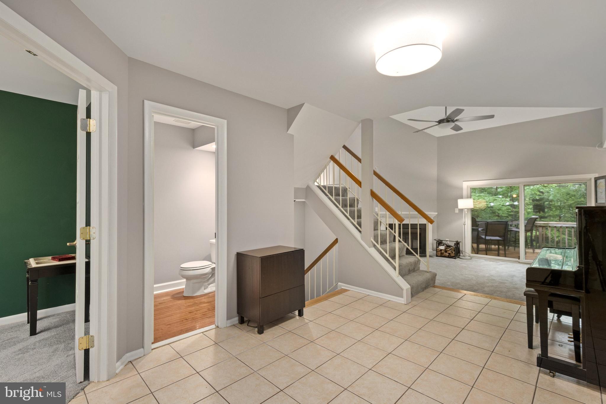 11604 Chapel Cross Way Reston, VA 20194 - Photo 6 of 45 Gallery Image 6
