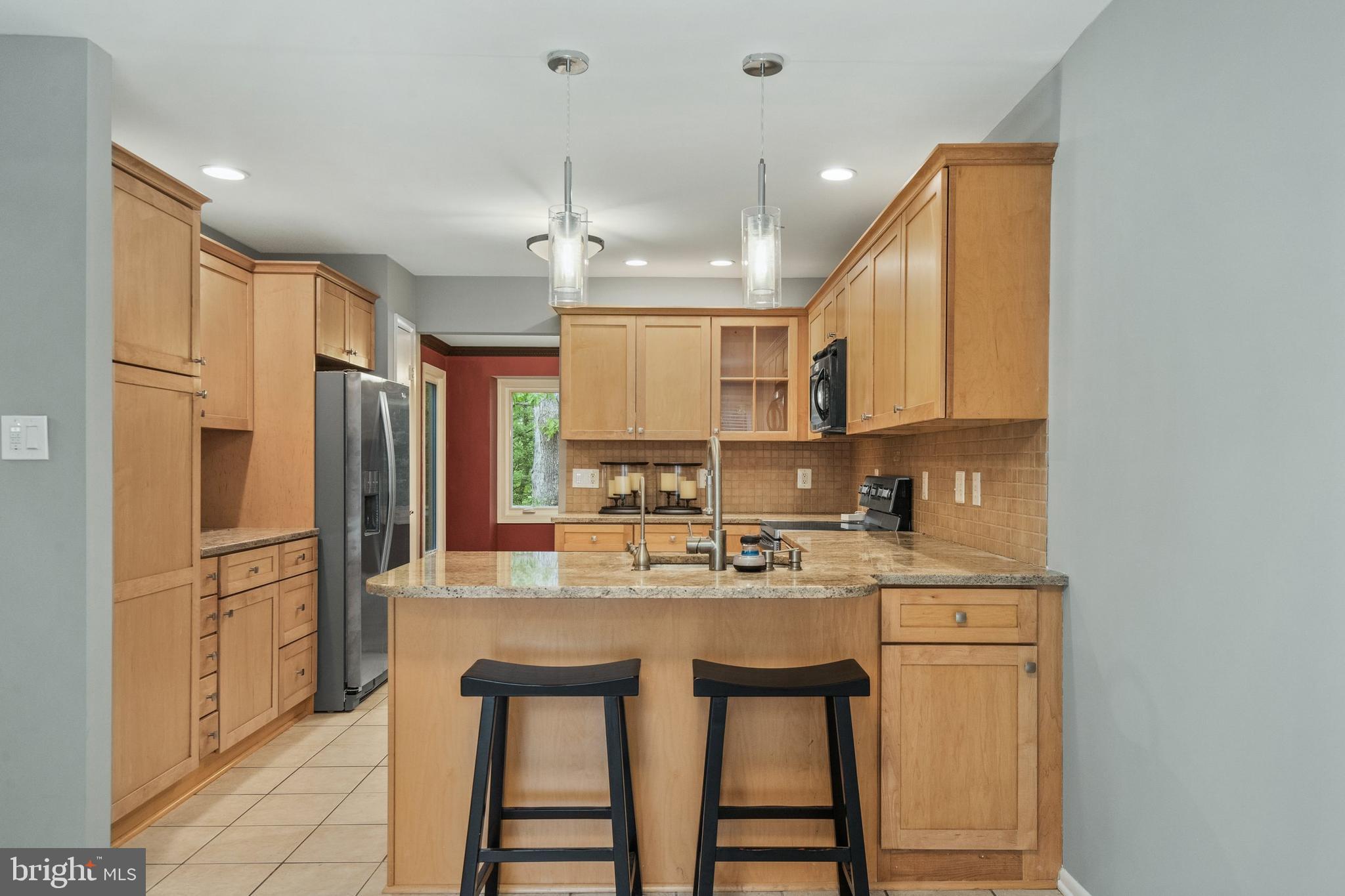 11604 Chapel Cross Way Reston, VA 20194 - Photo 10 of 45 Gallery Image 10