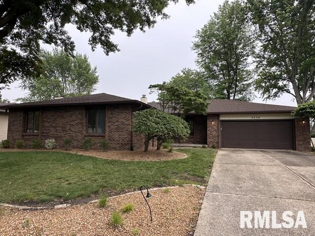 2524 Greenbriar Road Springfield, IL 62704 - Photo 1 of 28