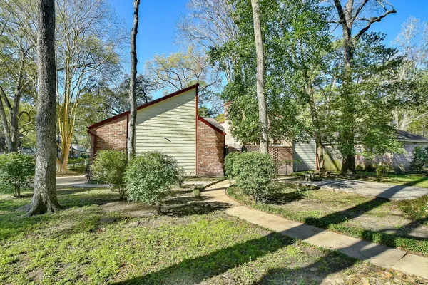 a view of backyard of house