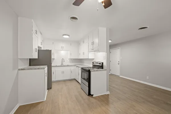 $775 | 3531 Midwest Drive, Unit C, Bryan, TX 77802