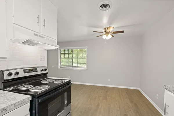 $775 | 3531 Midwest Drive, Unit C, Bryan, TX 77802