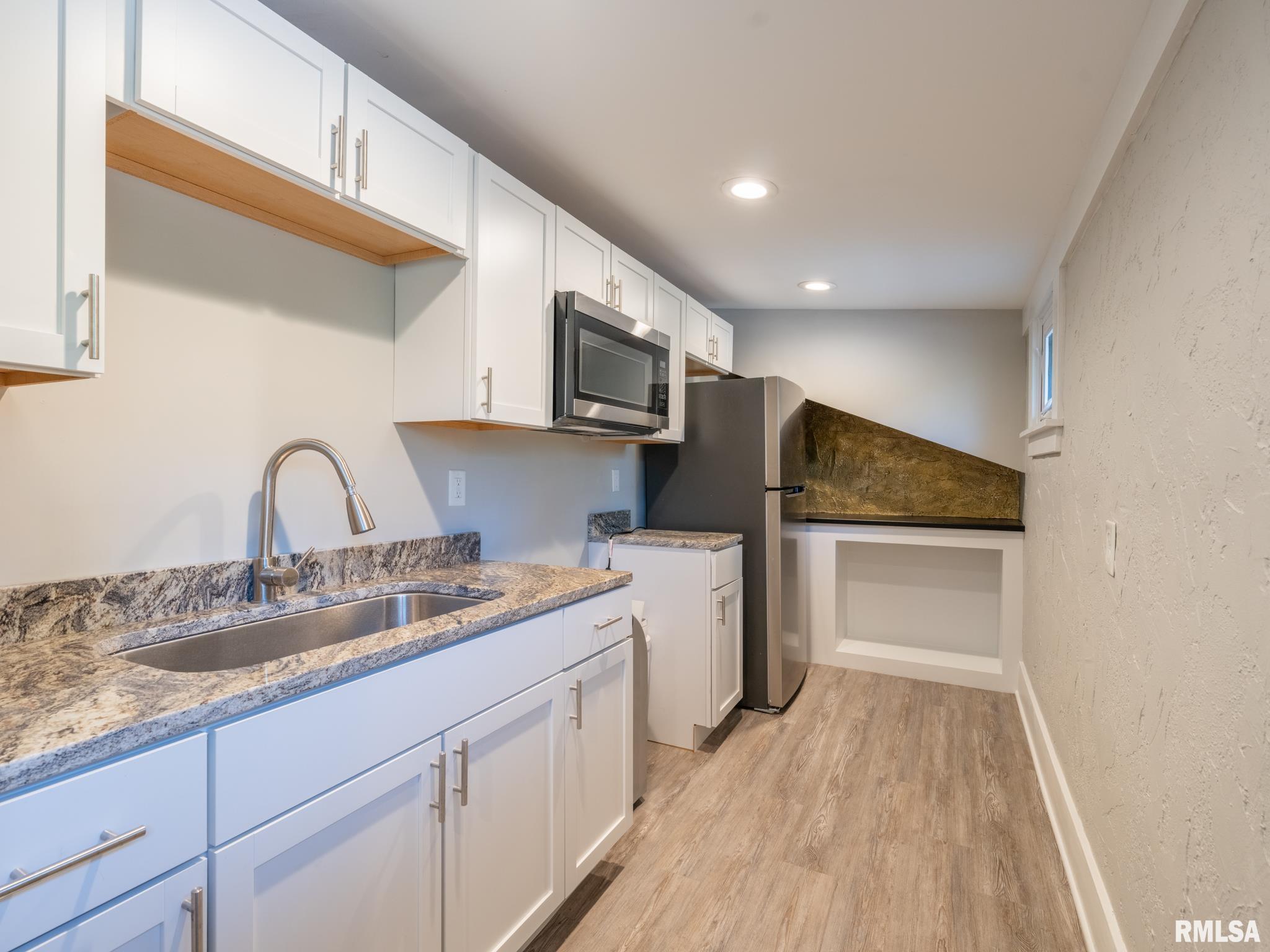 4228 North Prospect Road Peoria, IL 61603 - Photo 45 of 71 Gallery Image 45