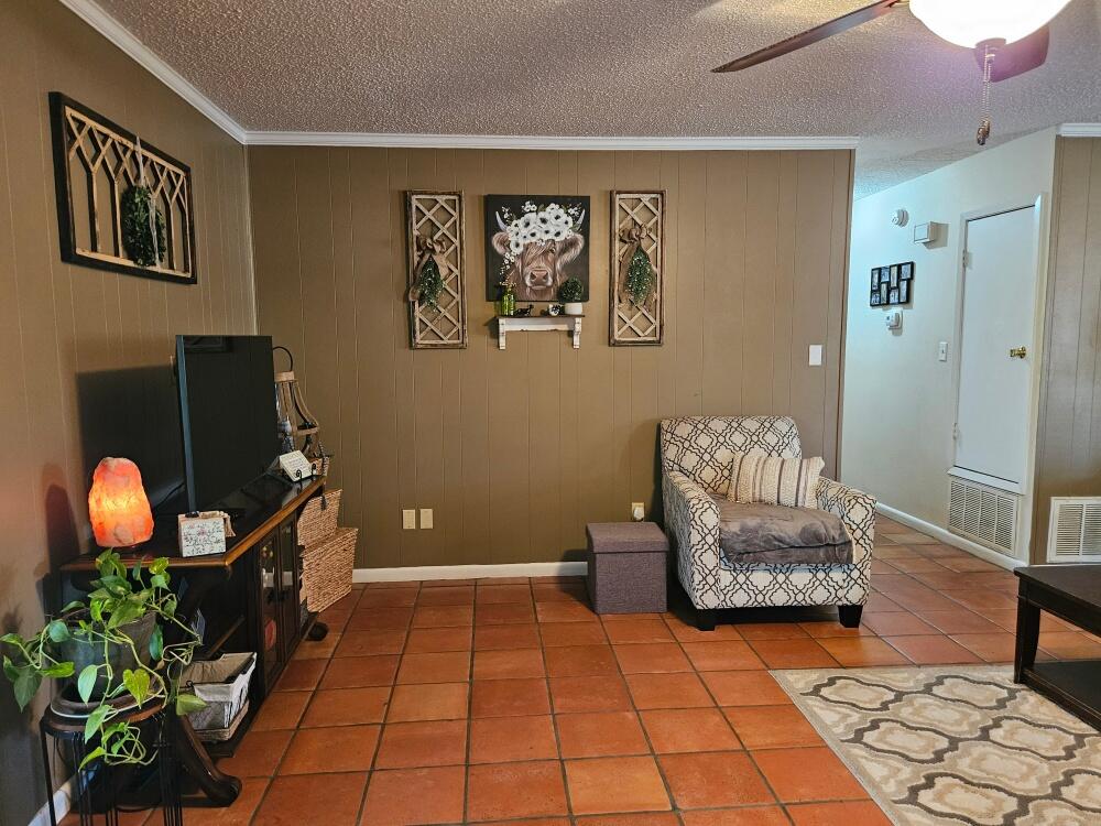 4017 Bear Creek Road Crestview, FL 32539 - Photo 10 of 30 a living room with furniture