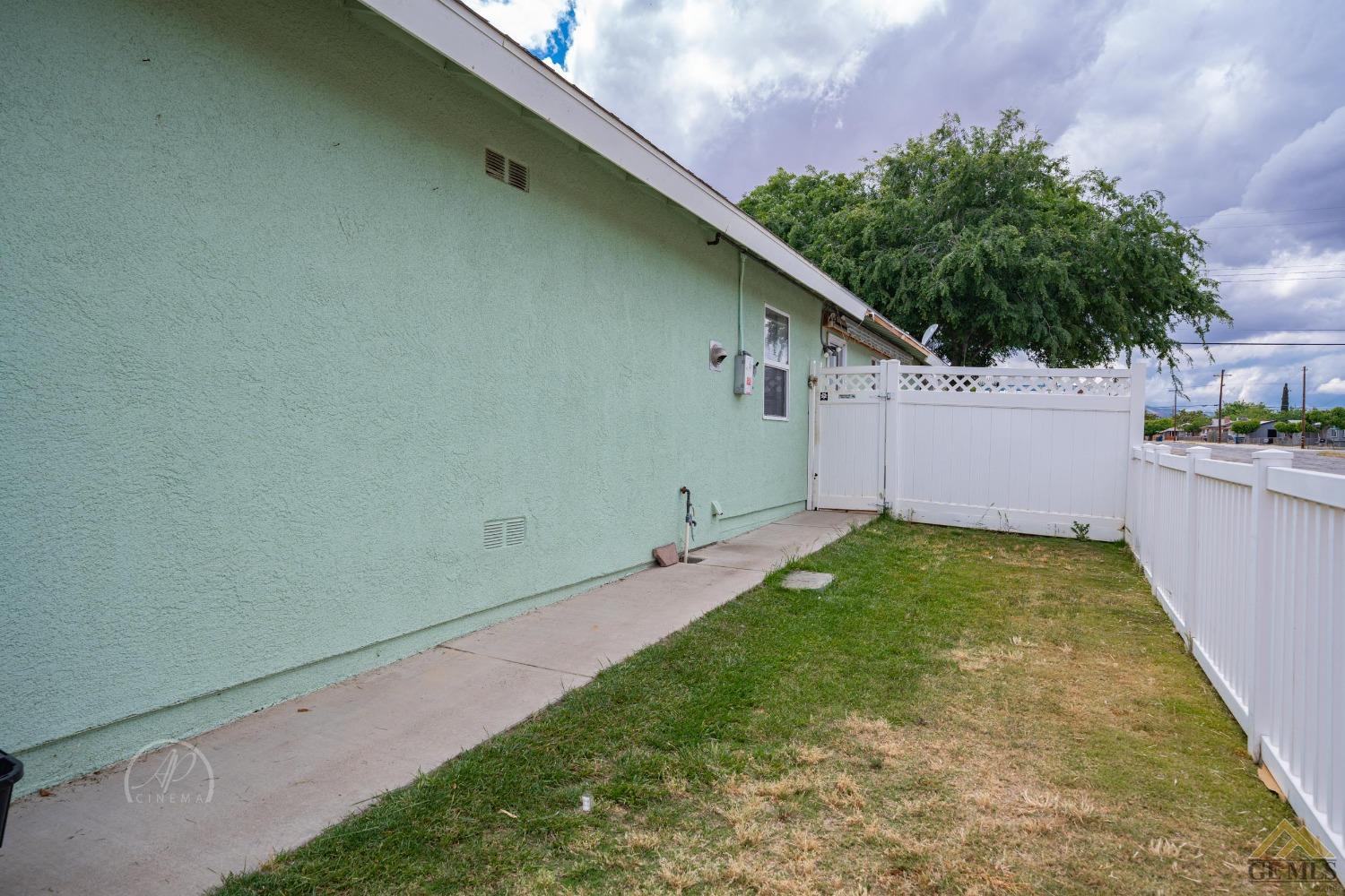 Undisclosed Address Taft, CA 93268 - Photo 19 of 21 a house view with a backyard space