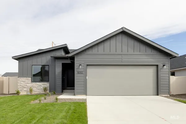 $364,990 | 900 Southwest Jayhawk St Mountain, Mountain Home, ID 83647