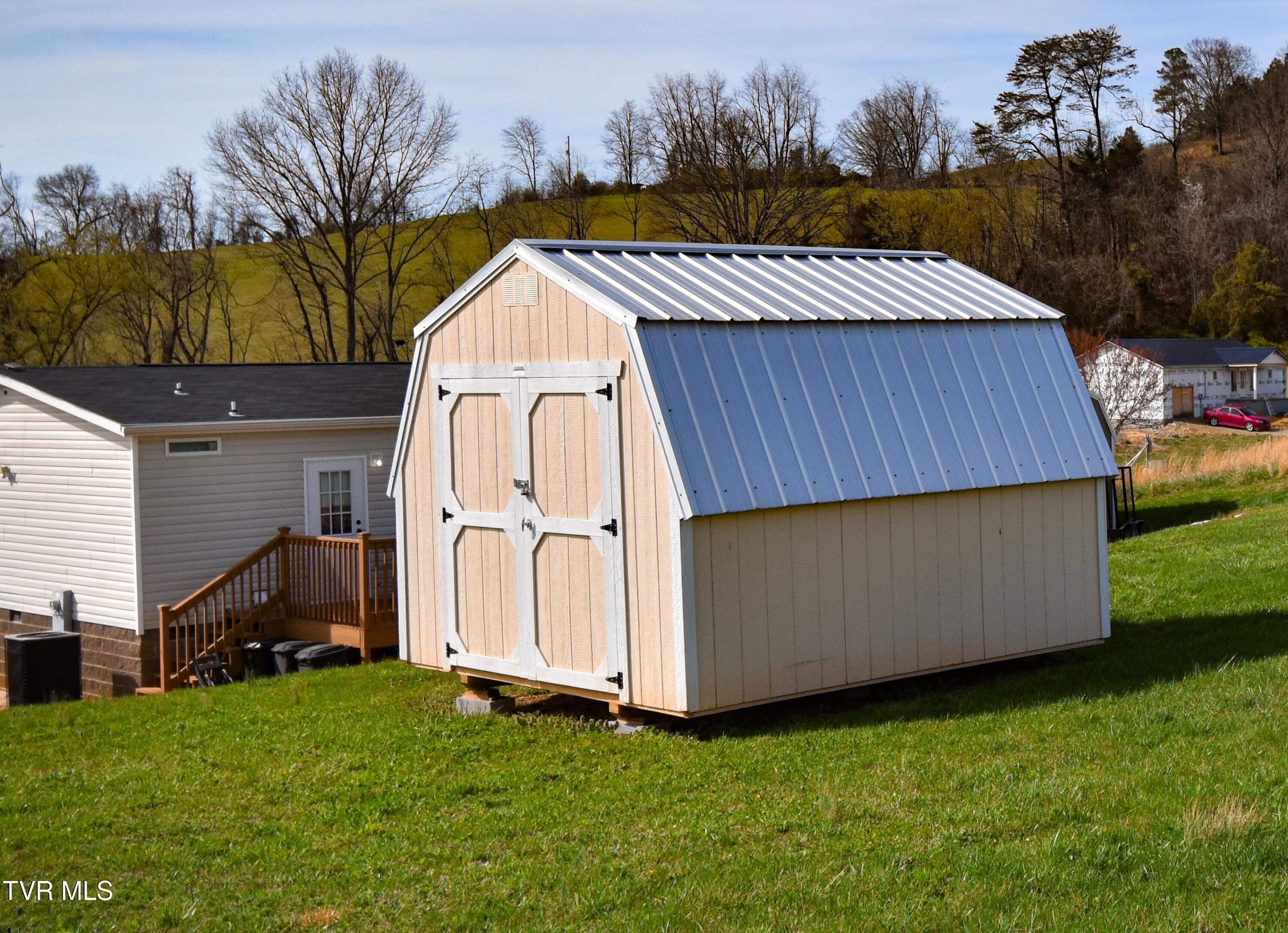 255 Rolling Hills Road Church Hill, TN 37642 - Photo 40 of 53 12x10storage