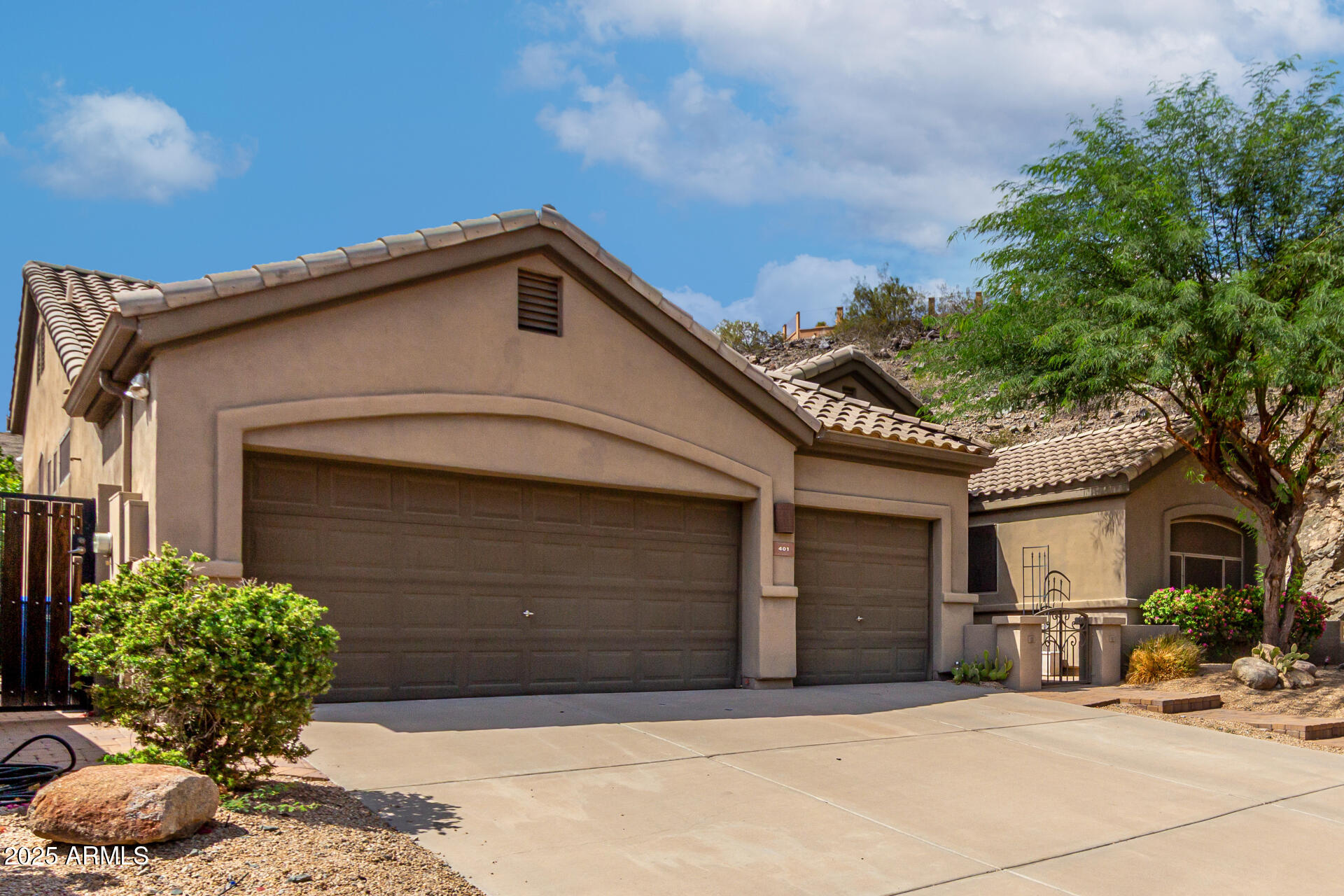 401 East Amber Ridge Way Phoenix, AZ 85048 - Photo 11 of 51 06 - Amber Ridge