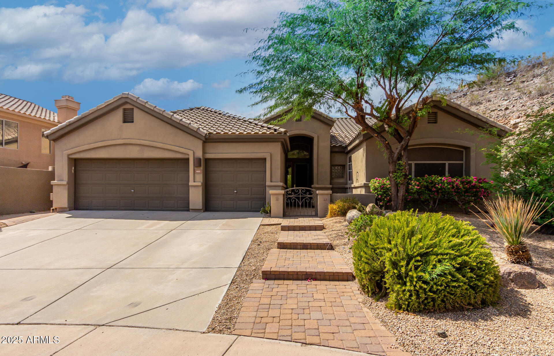 401 East Amber Ridge Way Phoenix, AZ 85048 - Photo 3 of 51 01 - Amber Ridge
