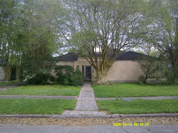 $272,000 | 16379 Havenpark Drive, Houston, TX 77059