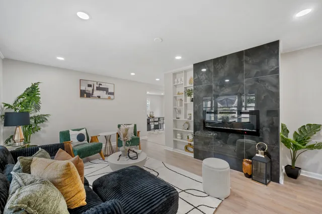 $183,000 | 223 Miami Street, Park Forest, IL 60466