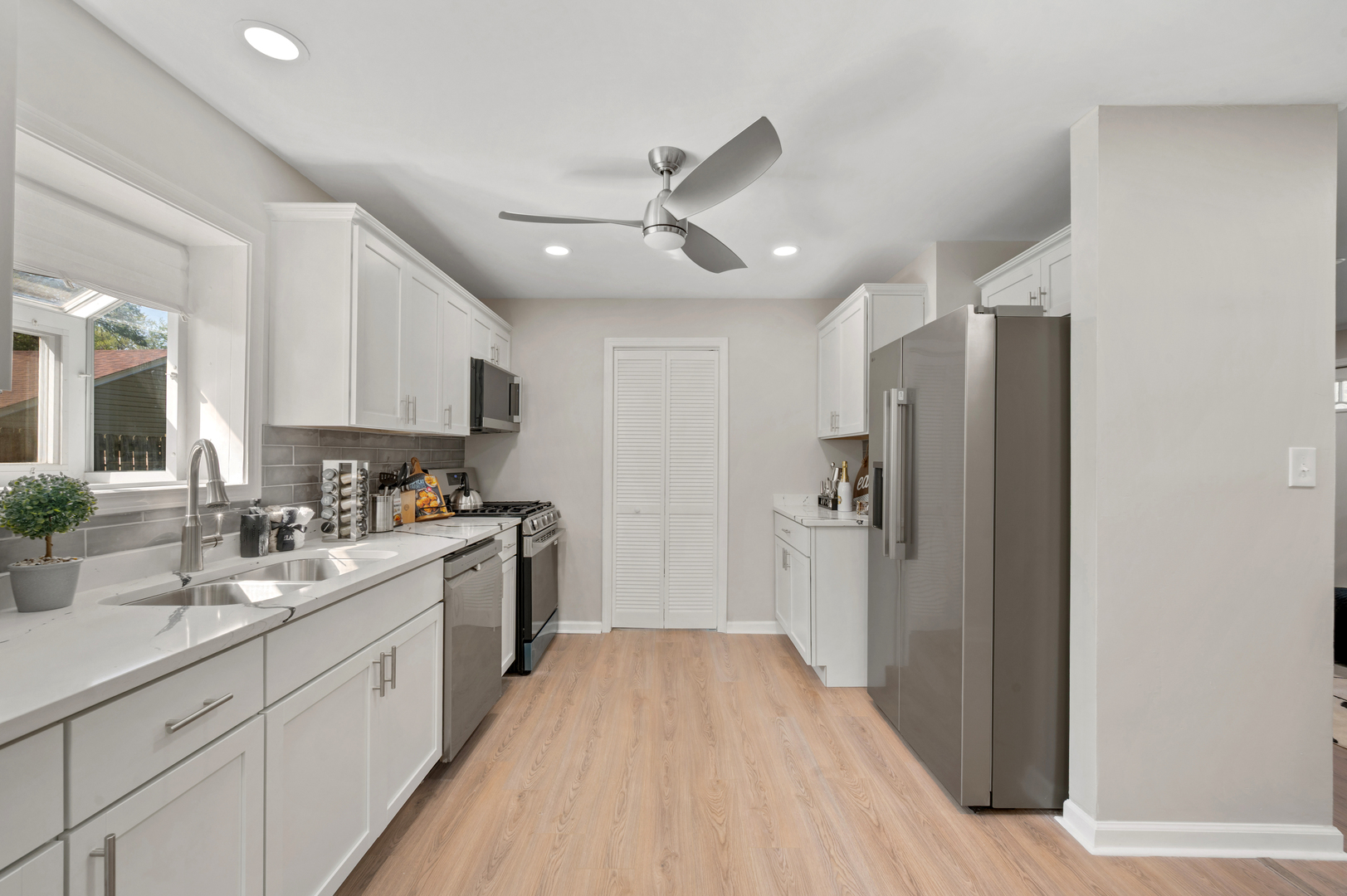 223 Miami Street Park Forest, IL 60466 - Photo 7 of 21