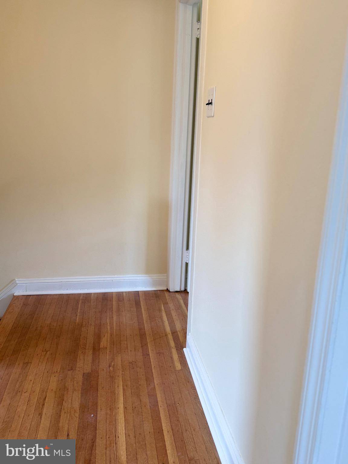 249 Glendale Road Upper Darby, PA 19082 - Photo 9 of 25