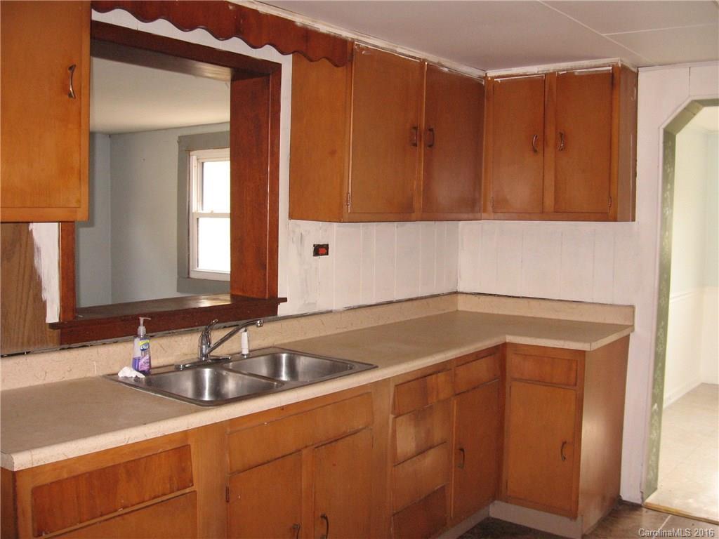 895 Bee Tree Road Swannanoa, NC 28778 - Photo 2 of 17 Gallery Image 2
