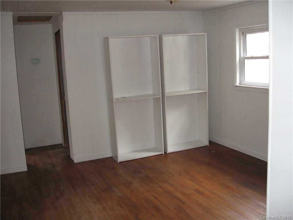 895 Bee Tree Road Swannanoa, NC 28778 - Photo 14 of 17 Gallery Image 14