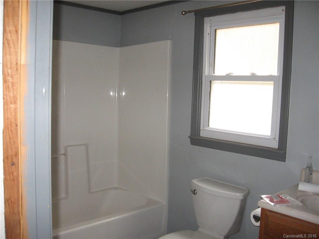 895 Bee Tree Road Swannanoa, NC 28778 - Photo 3 of 17 Gallery Image 3