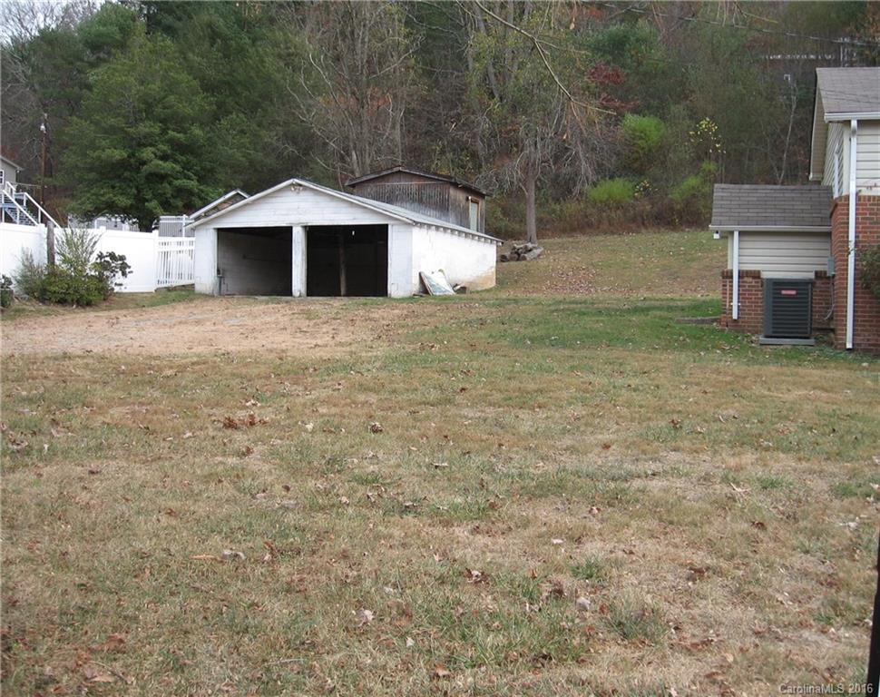 895 Bee Tree Road Swannanoa, NC 28778 - Photo 7 of 17 Gallery Image 7