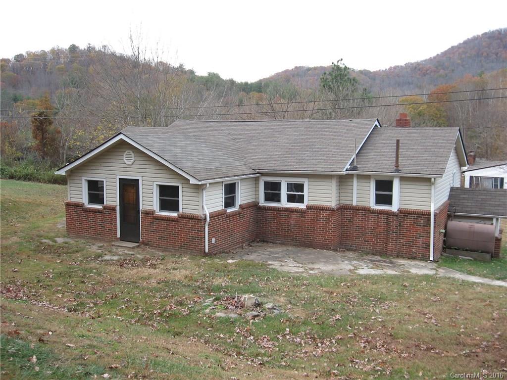 895 Bee Tree Road Swannanoa, NC 28778 - Photo 8 of 17 Gallery Image 8