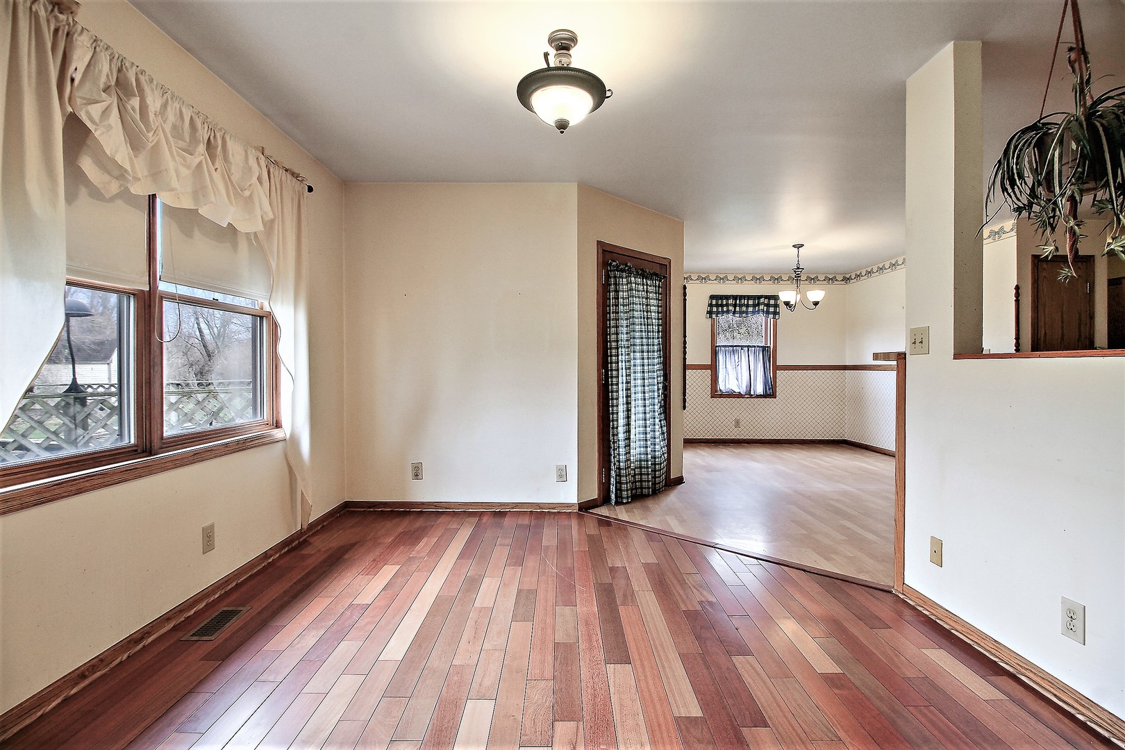 6475 South 1000 Road East Chebanse, IL 60922 - Photo 5 of 27