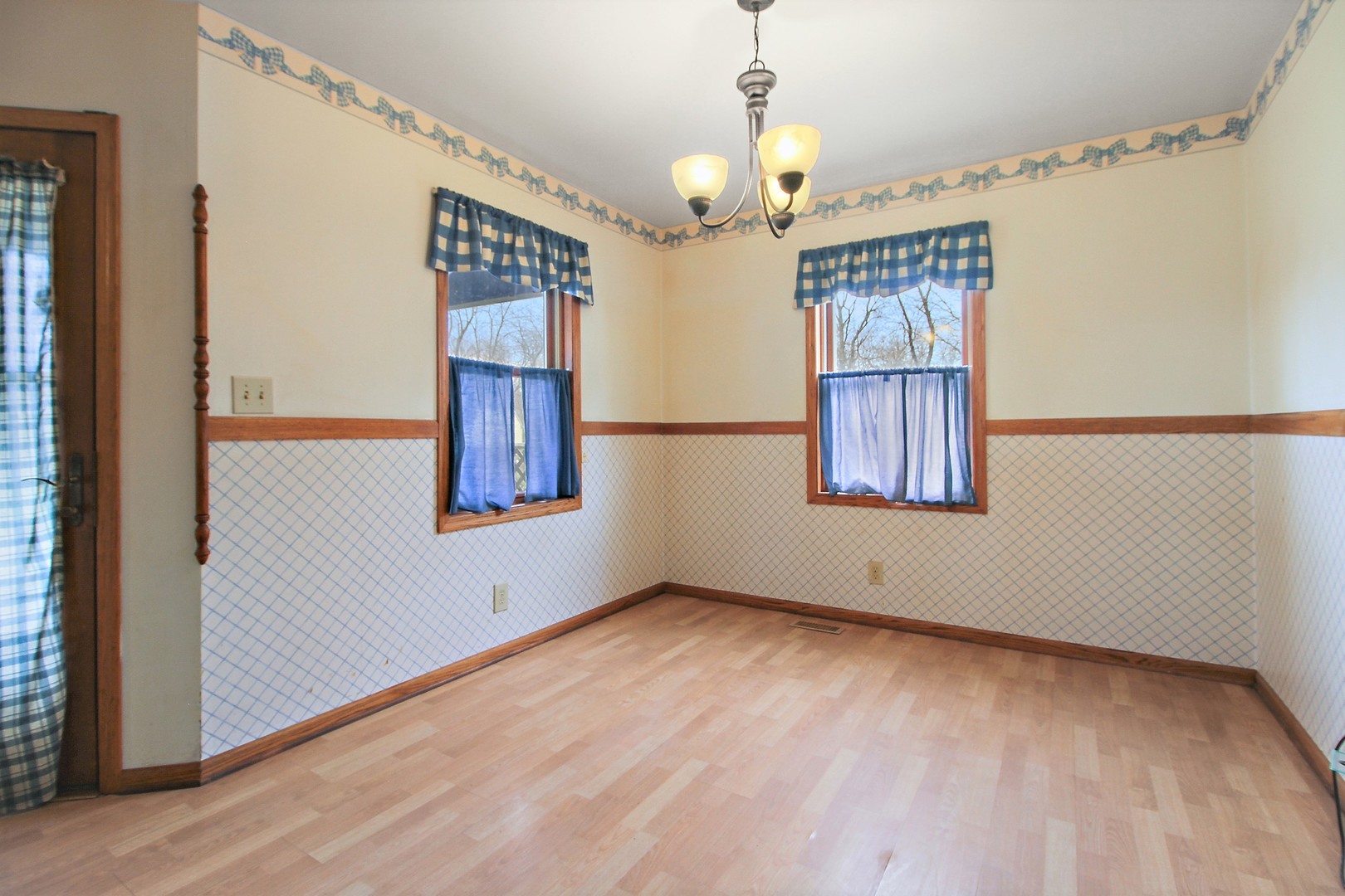 6475 South 1000 Road East Chebanse, IL 60922 - Photo 7 of 27