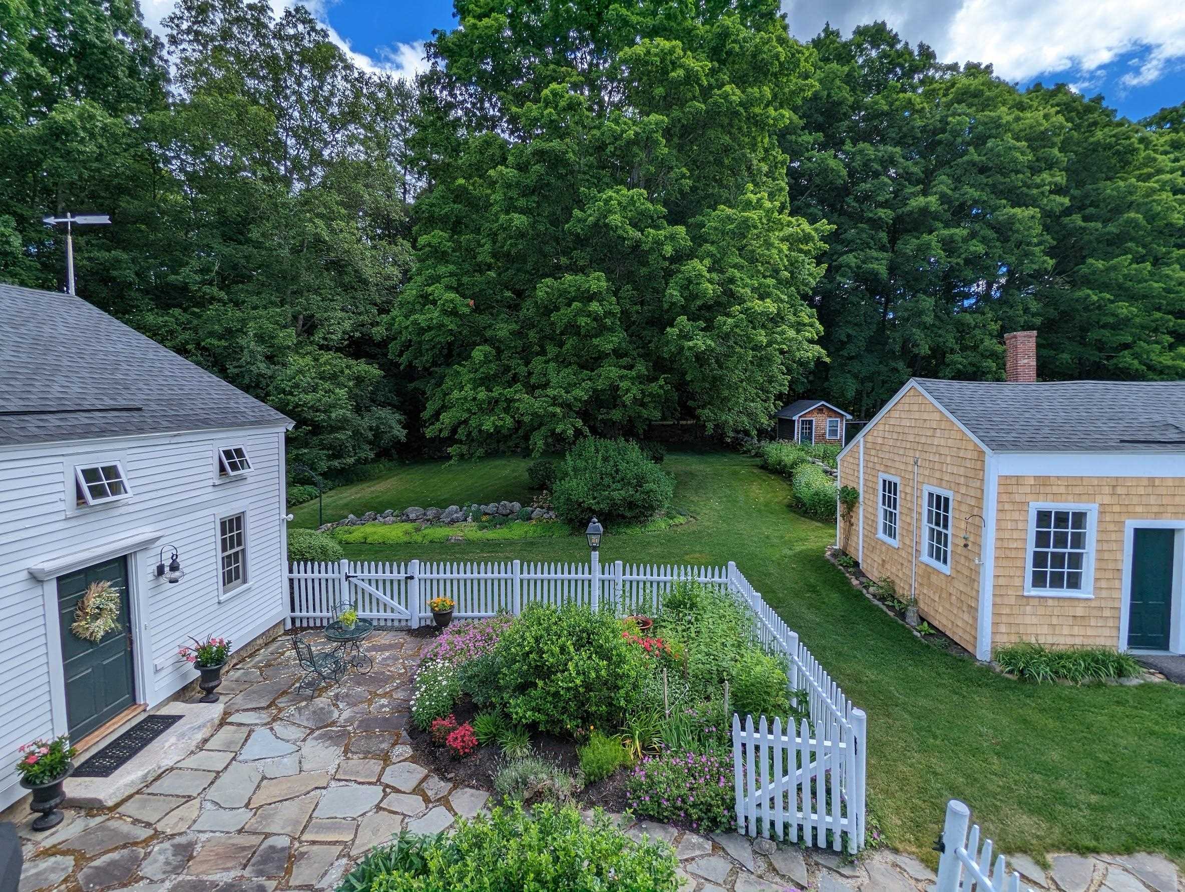 836 Jewett Road Hopkinton, NH 03229 - Photo 5 of 40