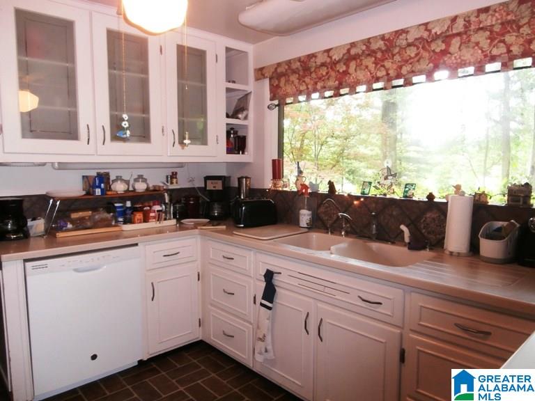 1841 Lake Ridge Road Birmingham, AL 35216 - Photo 9 of 32