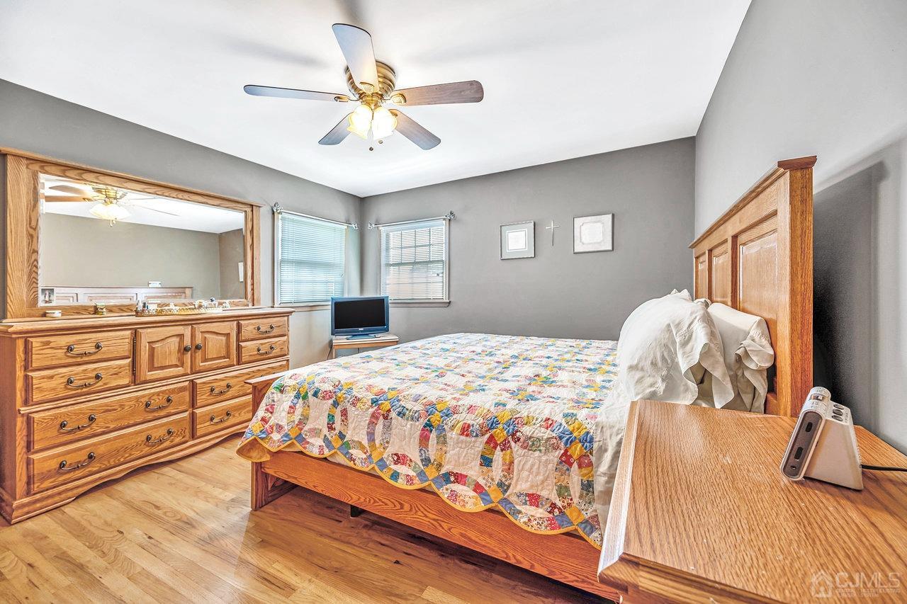 71 Half Acre Road Jamesburg, NJ 08831 - Photo 17 of 31 Gallery Image 17