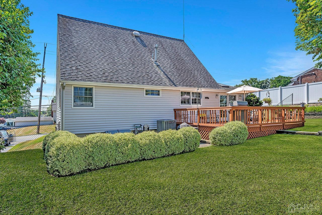 71 Half Acre Road Jamesburg, NJ 08831 - Photo 28 of 31 Gallery Image 28