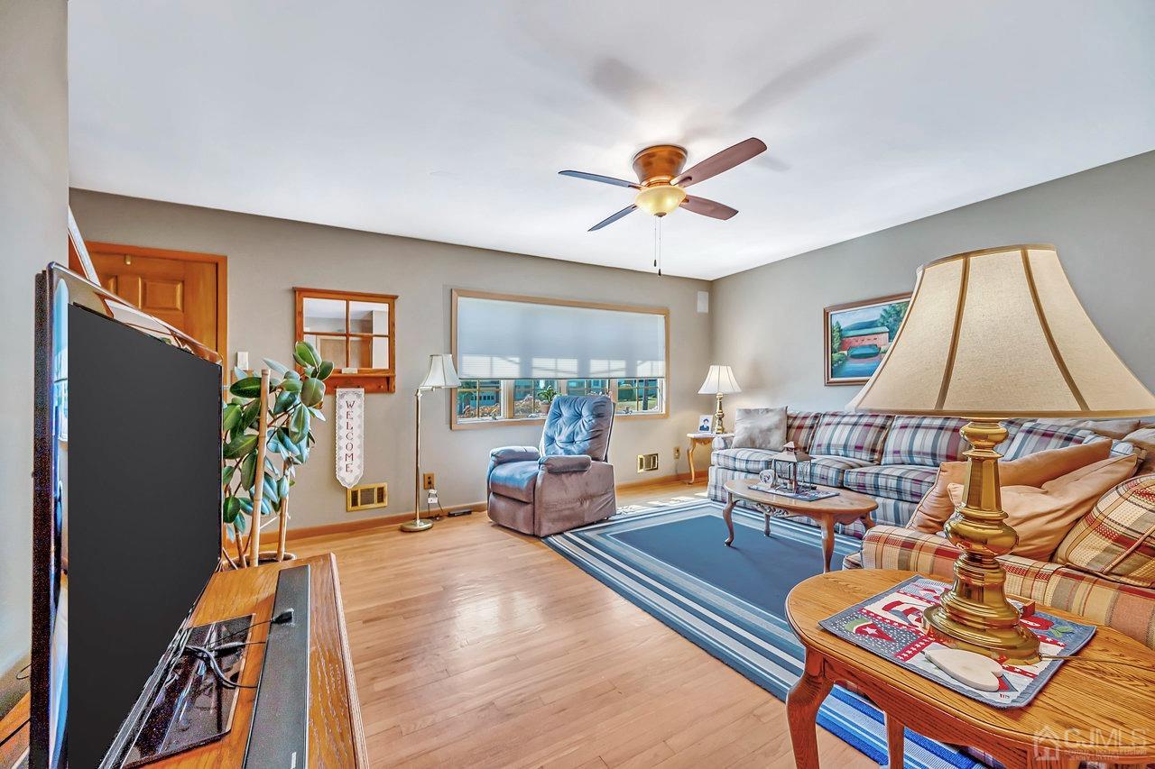 71 Half Acre Road Jamesburg, NJ 08831 - Photo 7 of 31 Gallery Image 7