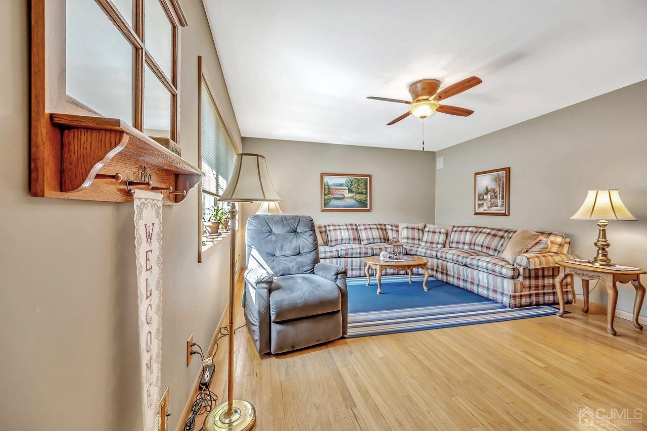 71 Half Acre Road Jamesburg, NJ 08831 - Photo 8 of 31 Gallery Image 8