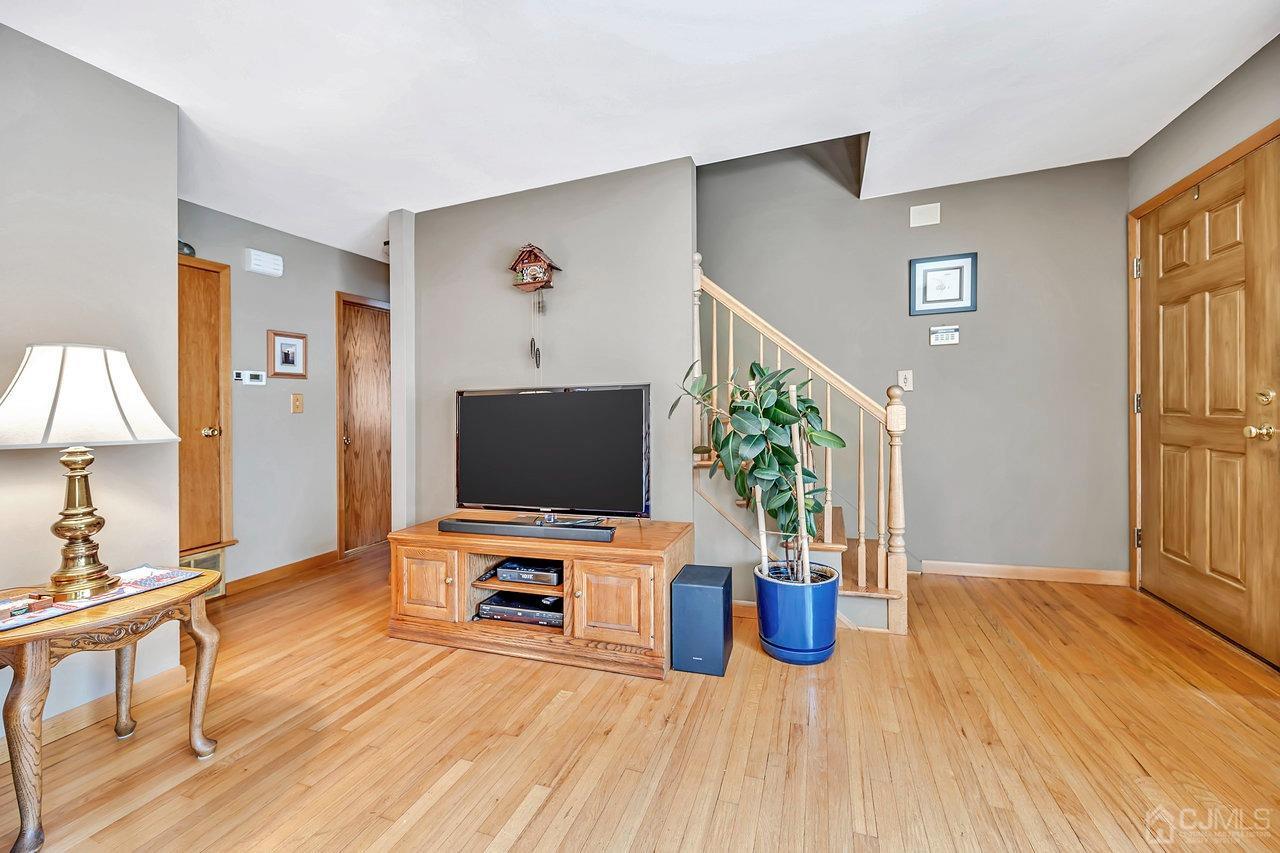 71 Half Acre Road Jamesburg, NJ 08831 - Photo 9 of 31 Gallery Image 9