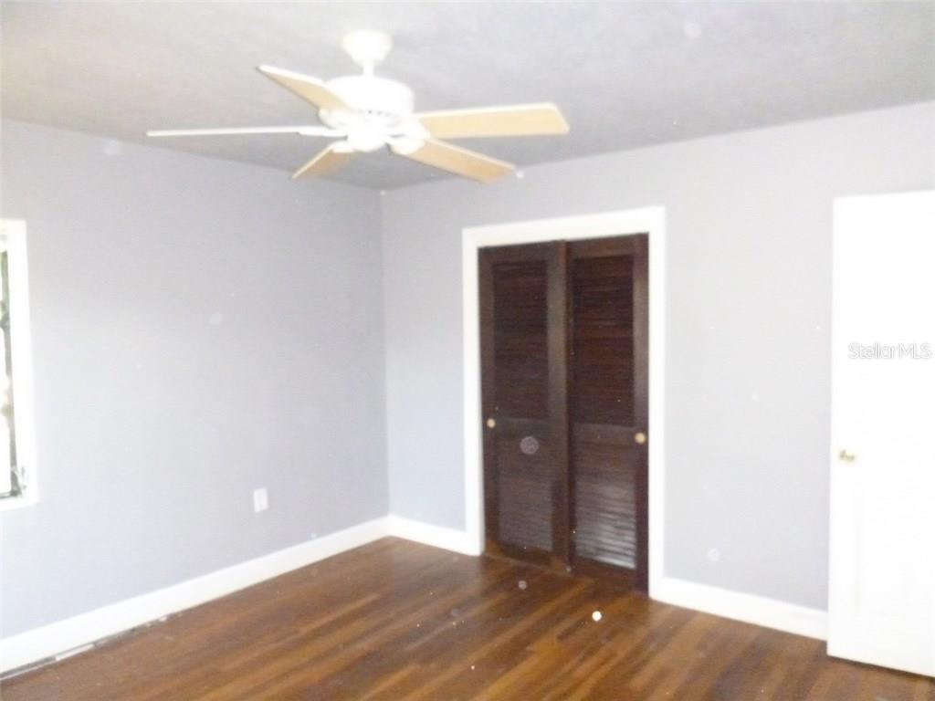 707 Sunset Cove Madeira Beach, FL 33708 - Photo 7 of 17 Gallery Image 7