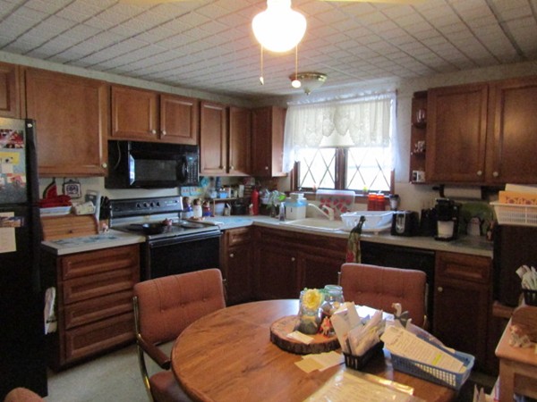 118 Fuller Street Fall River, MA 02721 - Photo 7 of 9 Gallery Image 7