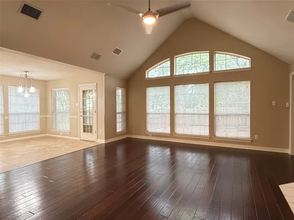 $2,695 | 10013 Valona Drive, Austin, TX 78717