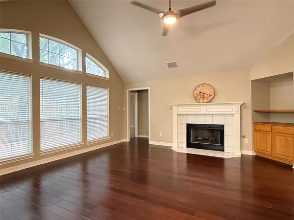 $2,695 | 10013 Valona Drive, Austin, TX 78717