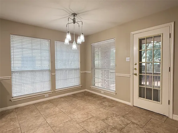 $2,695 | 10013 Valona Drive, Austin, TX 78717