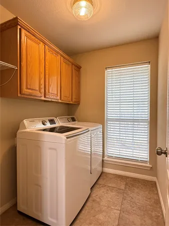 $2,695 | 10013 Valona Drive, Austin, TX 78717