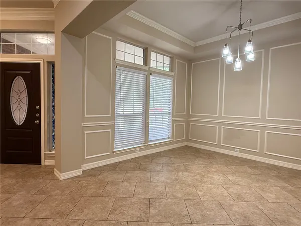 $2,695 | 10013 Valona Drive, Austin, TX 78717