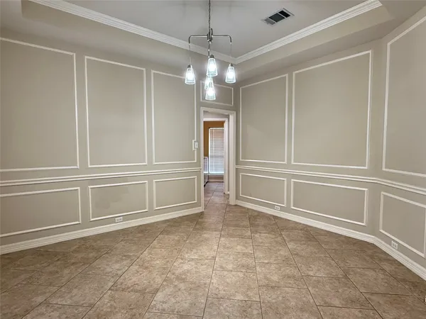 $2,695 | 10013 Valona Drive, Austin, TX 78717