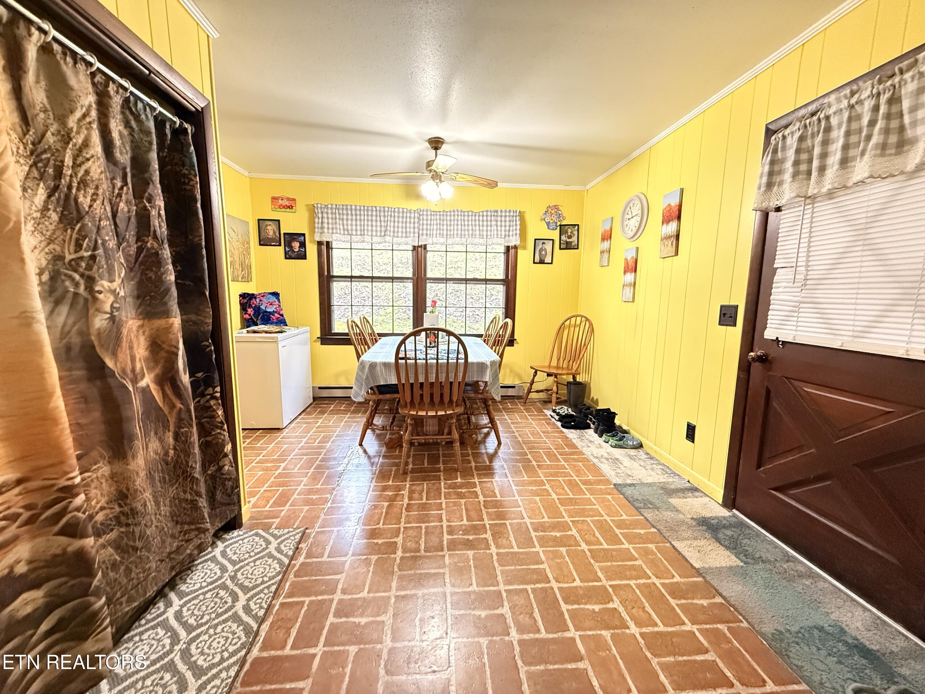 788 Dooley Hollow Road Ewing, VA 24248 - Photo 15 of 46 IMG_6382