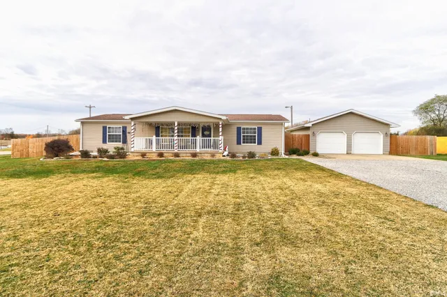 $190,000 | 602 South Mill Street, Owensville, IN 47665