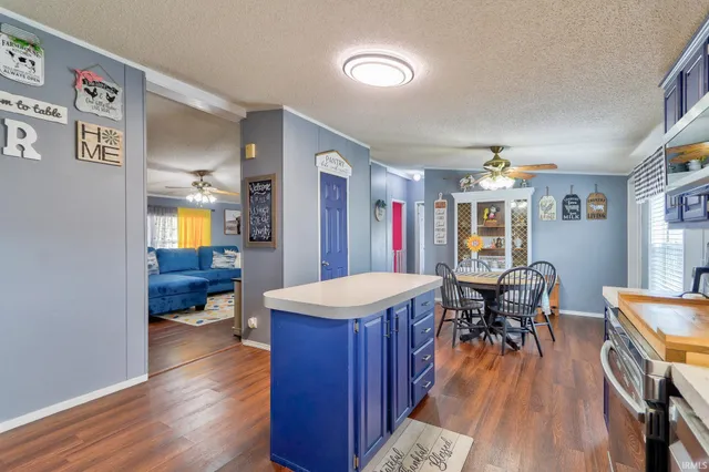 $190,000 | 602 South Mill Street, Owensville, IN 47665