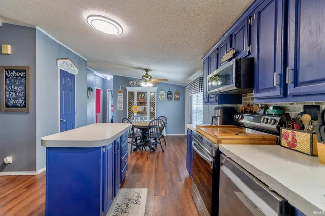 $190,000 | 602 South Mill Street, Owensville, IN 47665