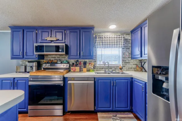 $190,000 | 602 South Mill Street, Owensville, IN 47665