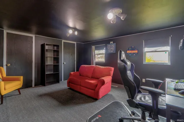 $190,000 | 602 South Mill Street, Owensville, IN 47665